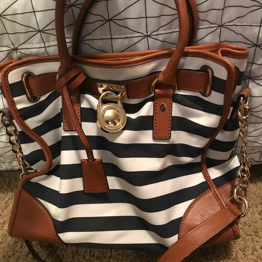 Michael kors purse
